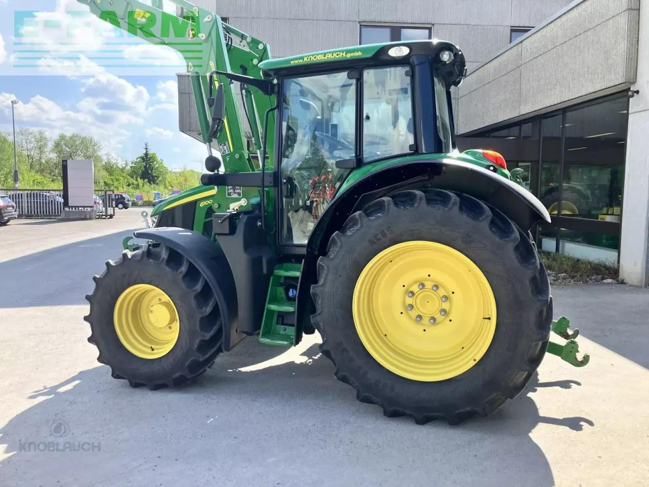 John Deere 6100 m - Traktors: foto 4 John Deere 6100 m - Traktors: foto 4