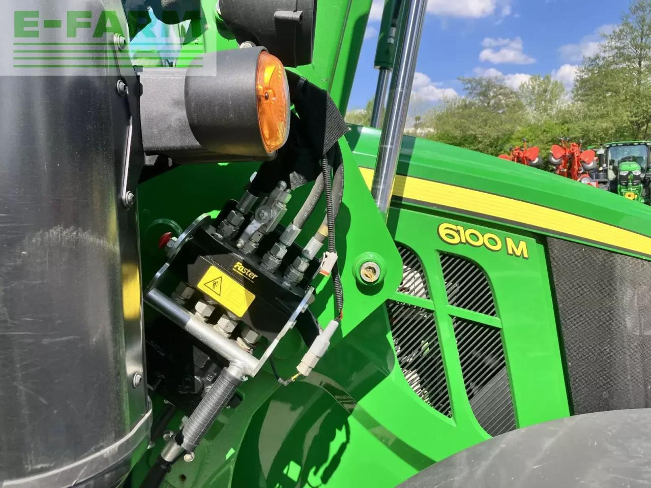 John Deere 6100 m - Traktors: foto 3 John Deere 6100 m - Traktors: foto 3