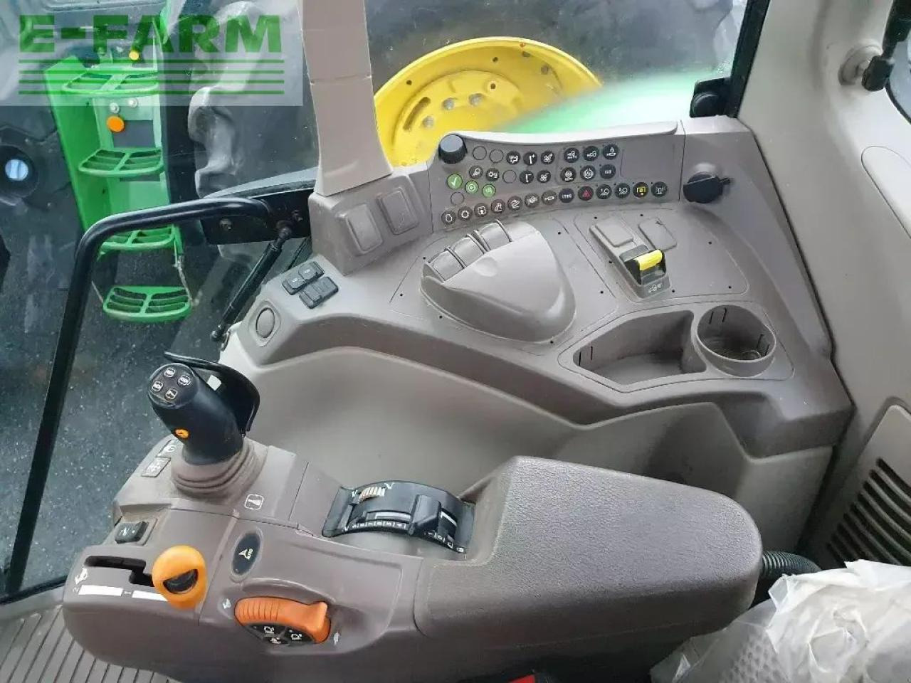 John Deere 6100 m - Traktors: foto 3 John Deere 6100 m - Traktors: foto 3