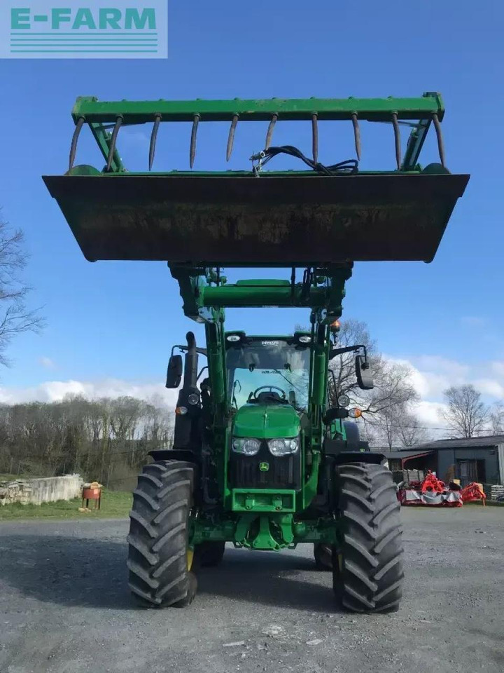 John Deere 6100 m command quad - Traktors: foto 5 John Deere 6100 m command quad - Traktors: foto 5