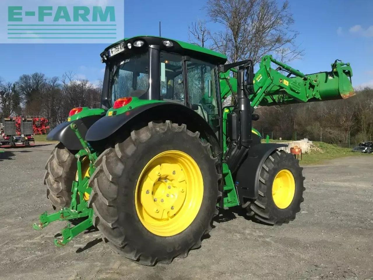 John Deere 6100 m command quad - Traktors: foto 4 John Deere 6100 m command quad - Traktors: foto 4