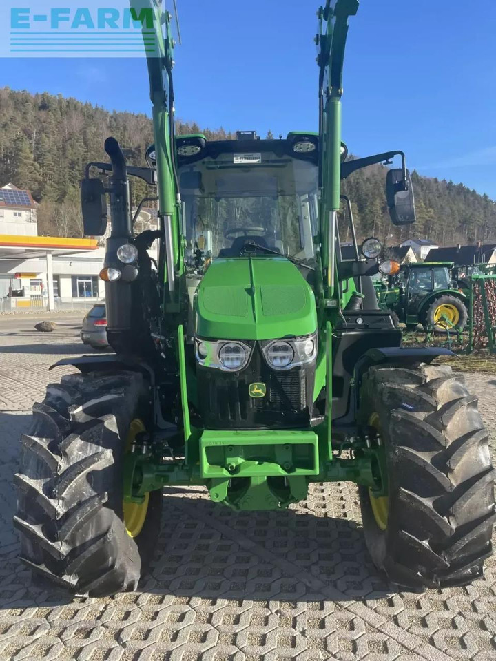 John Deere 6100m - Traktors: foto 2 John Deere 6100m - Traktors: foto 2
