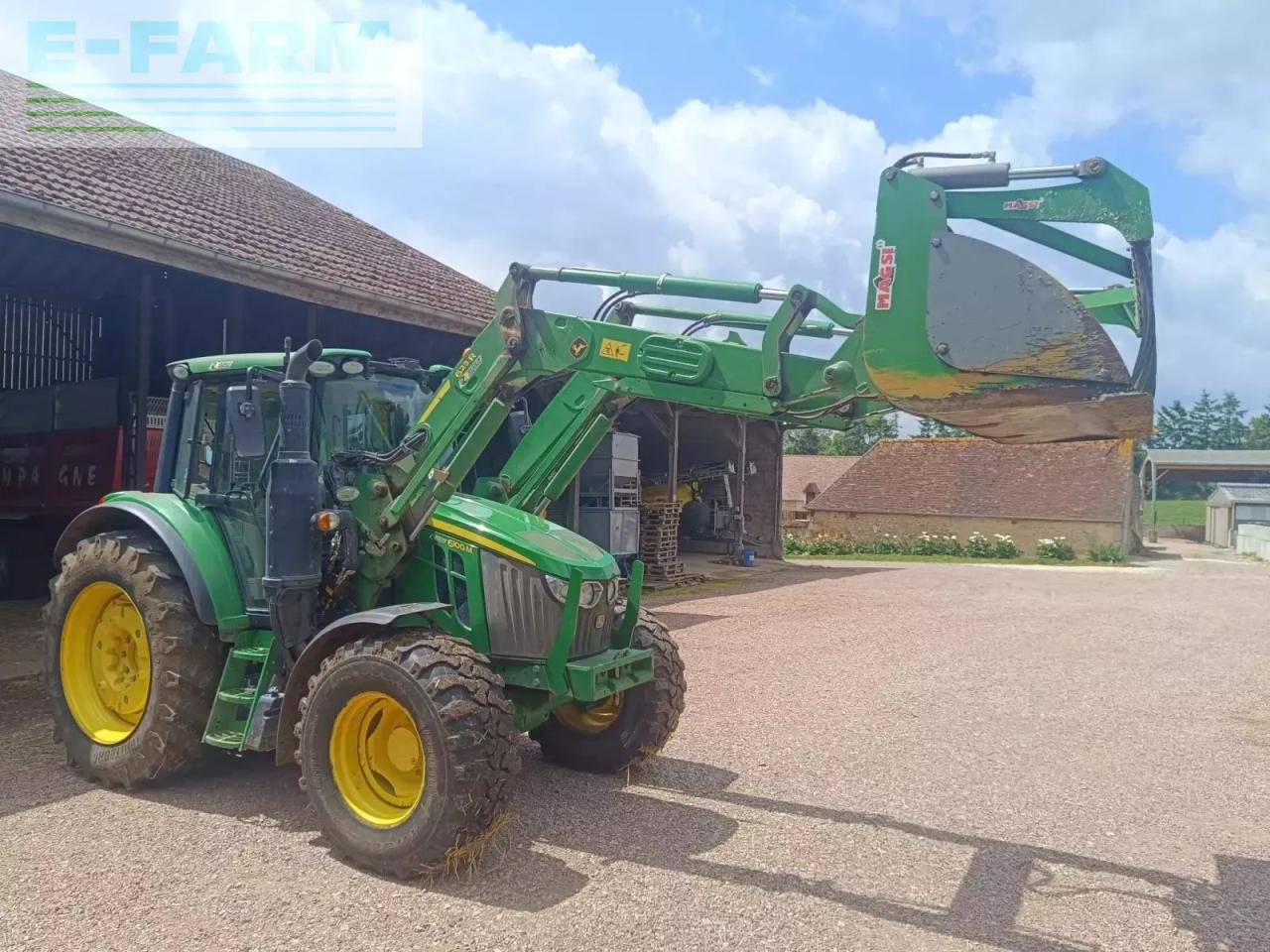 John Deere 6100m - Traktors: foto 1 John Deere 6100m - Traktors: foto 1