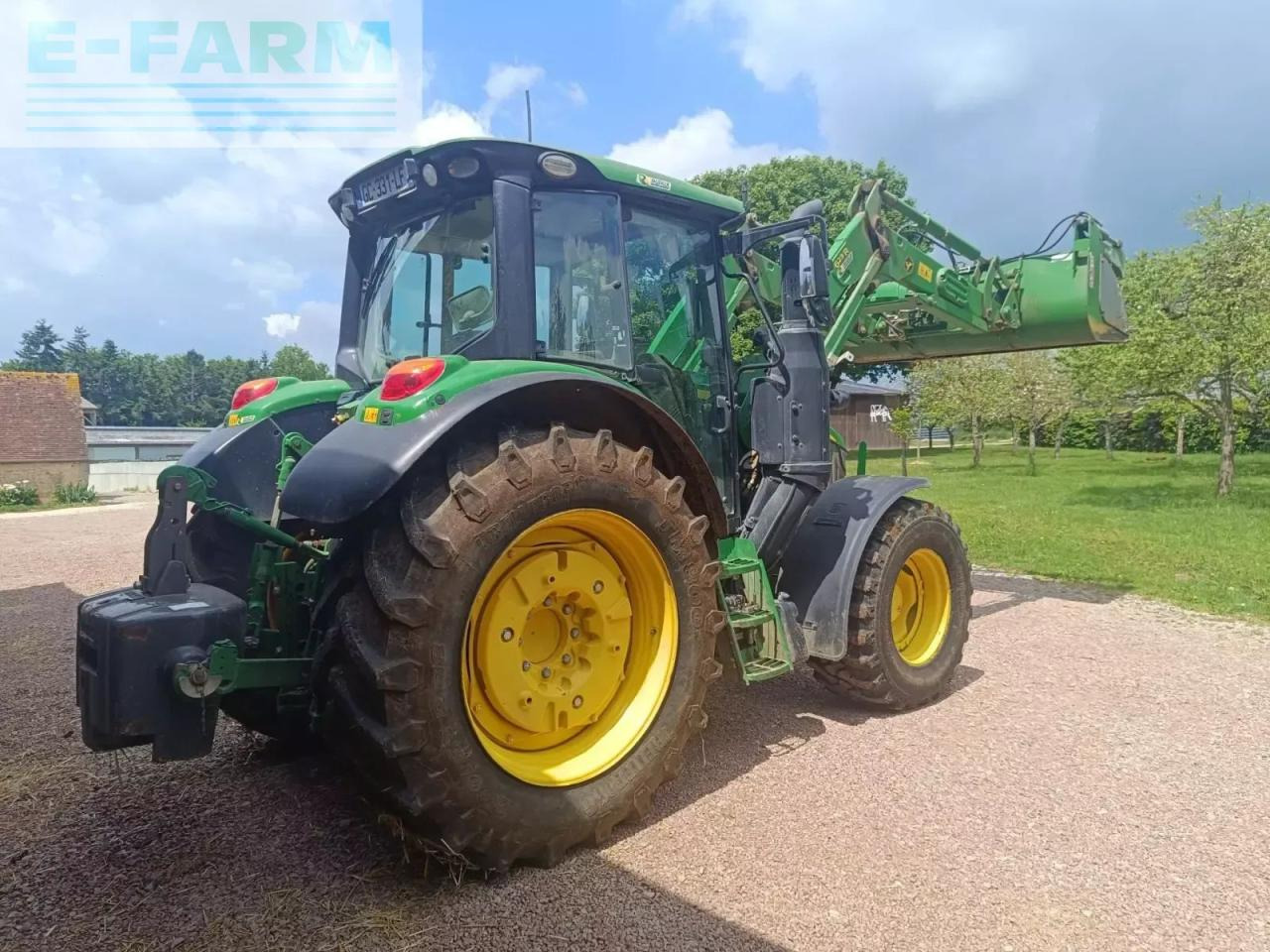 John Deere 6100m - Traktors: foto 3 John Deere 6100m - Traktors: foto 3