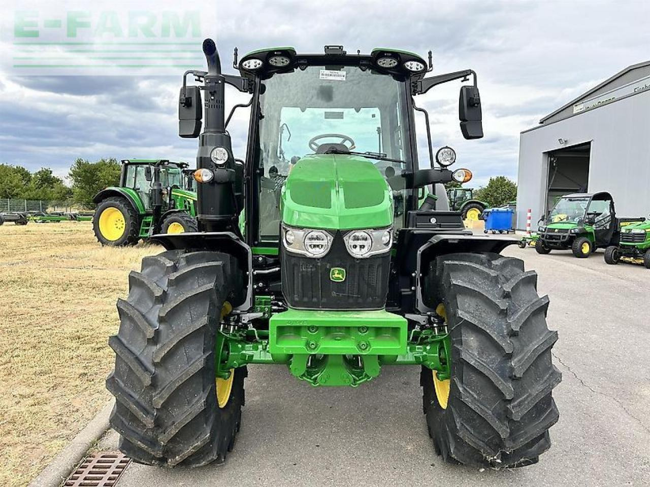 John Deere 6100m aq+ demo - Traktors: foto 2 John Deere 6100m aq+ demo - Traktors: foto 2