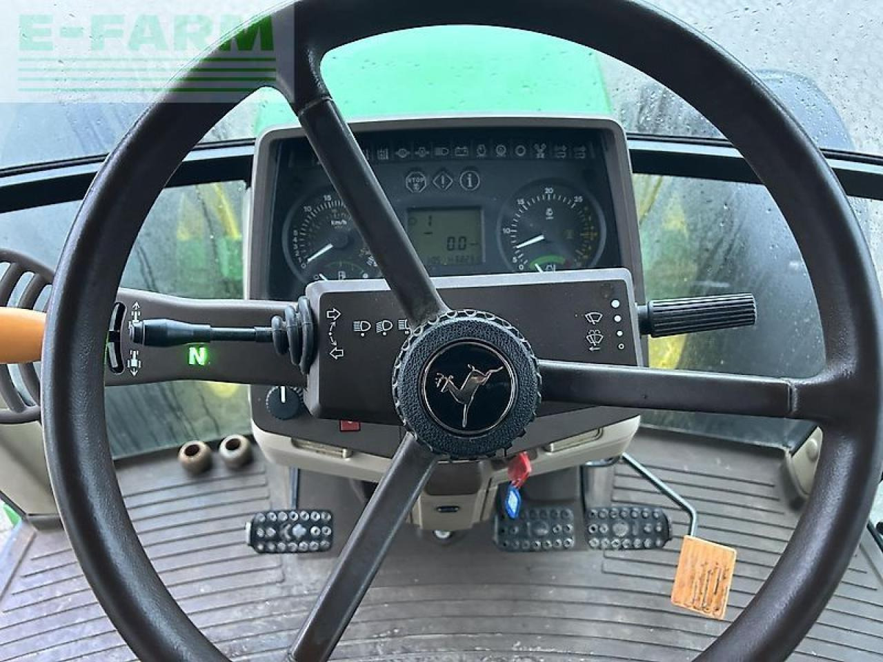 John Deere 6110 - Traktors: foto 4 John Deere 6110 - Traktors: foto 4
