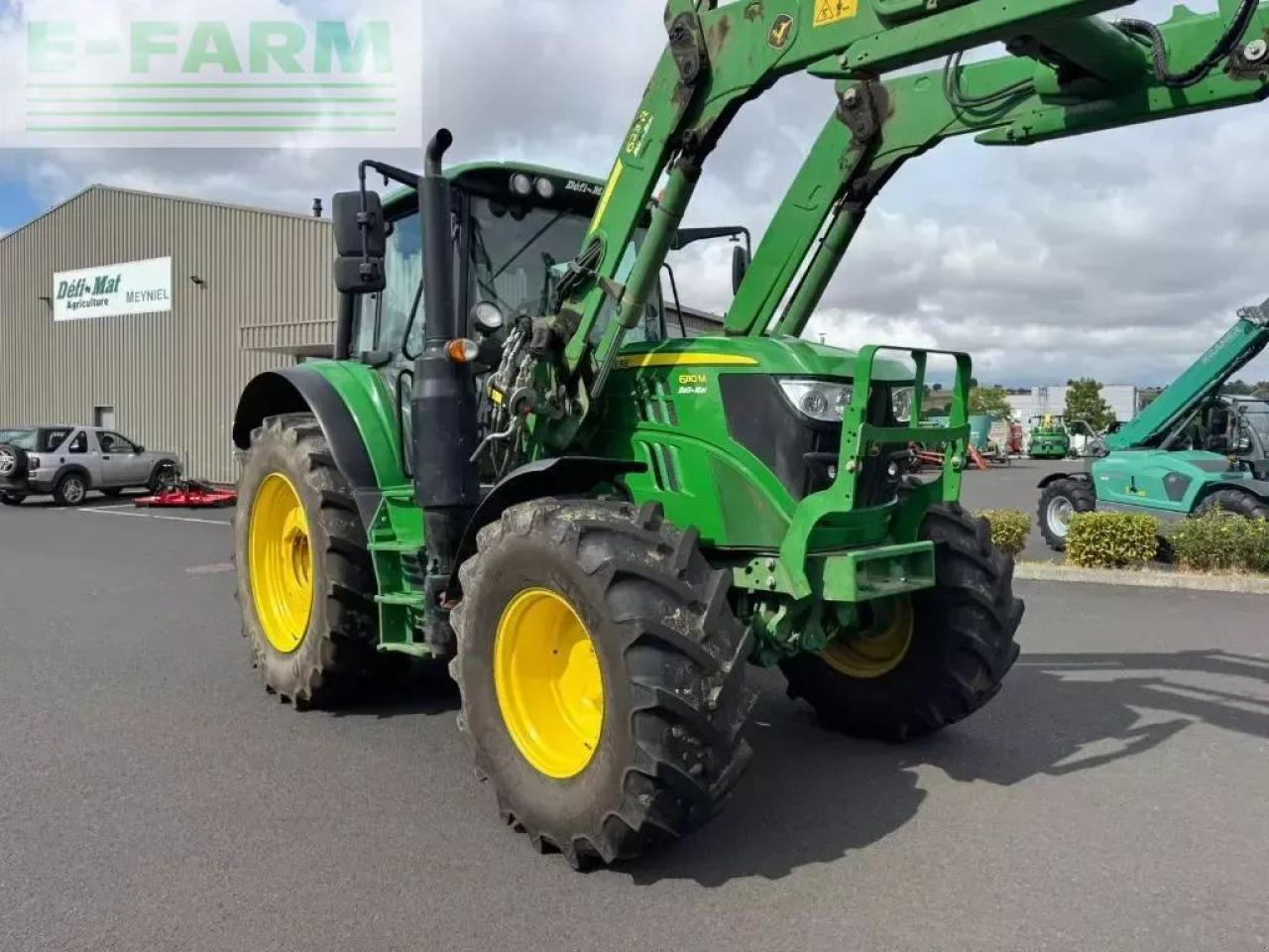 John Deere 6110m - Traktors: foto 1 John Deere 6110m - Traktors: foto 1