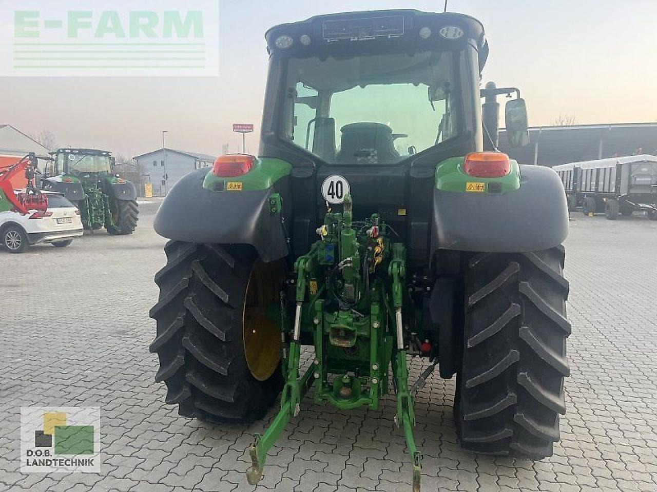 John Deere 6110m - Traktors: foto 4 John Deere 6110m - Traktors: foto 4