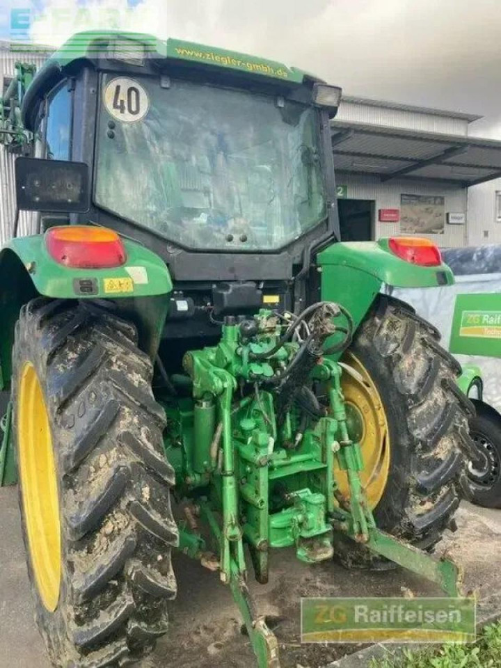 John Deere 6120 se - Traktors: foto 2 John Deere 6120 se - Traktors: foto 2