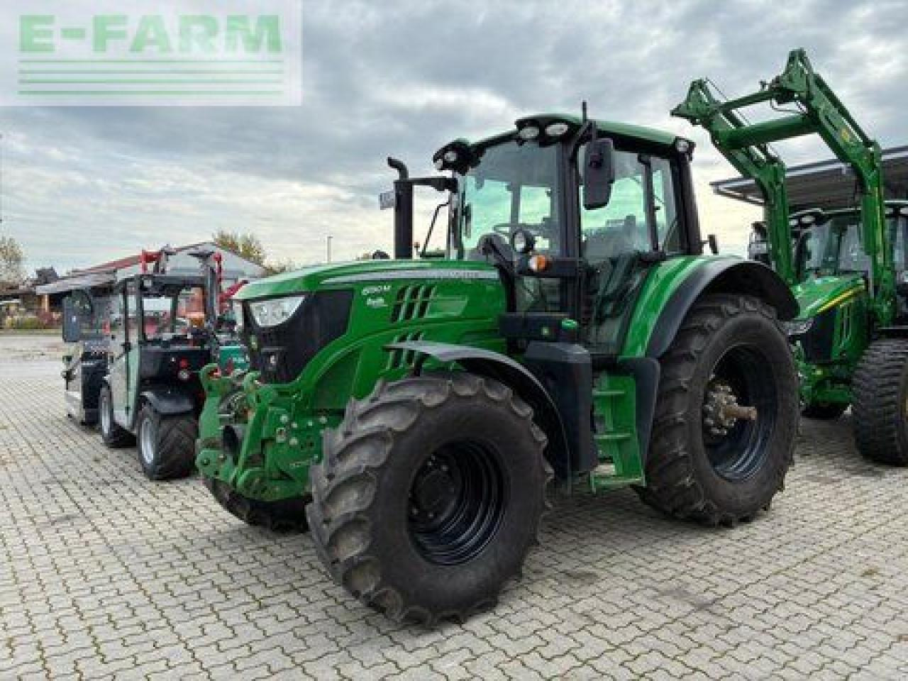 John Deere 6130m - Traktors: foto 1 John Deere 6130m - Traktors: foto 1