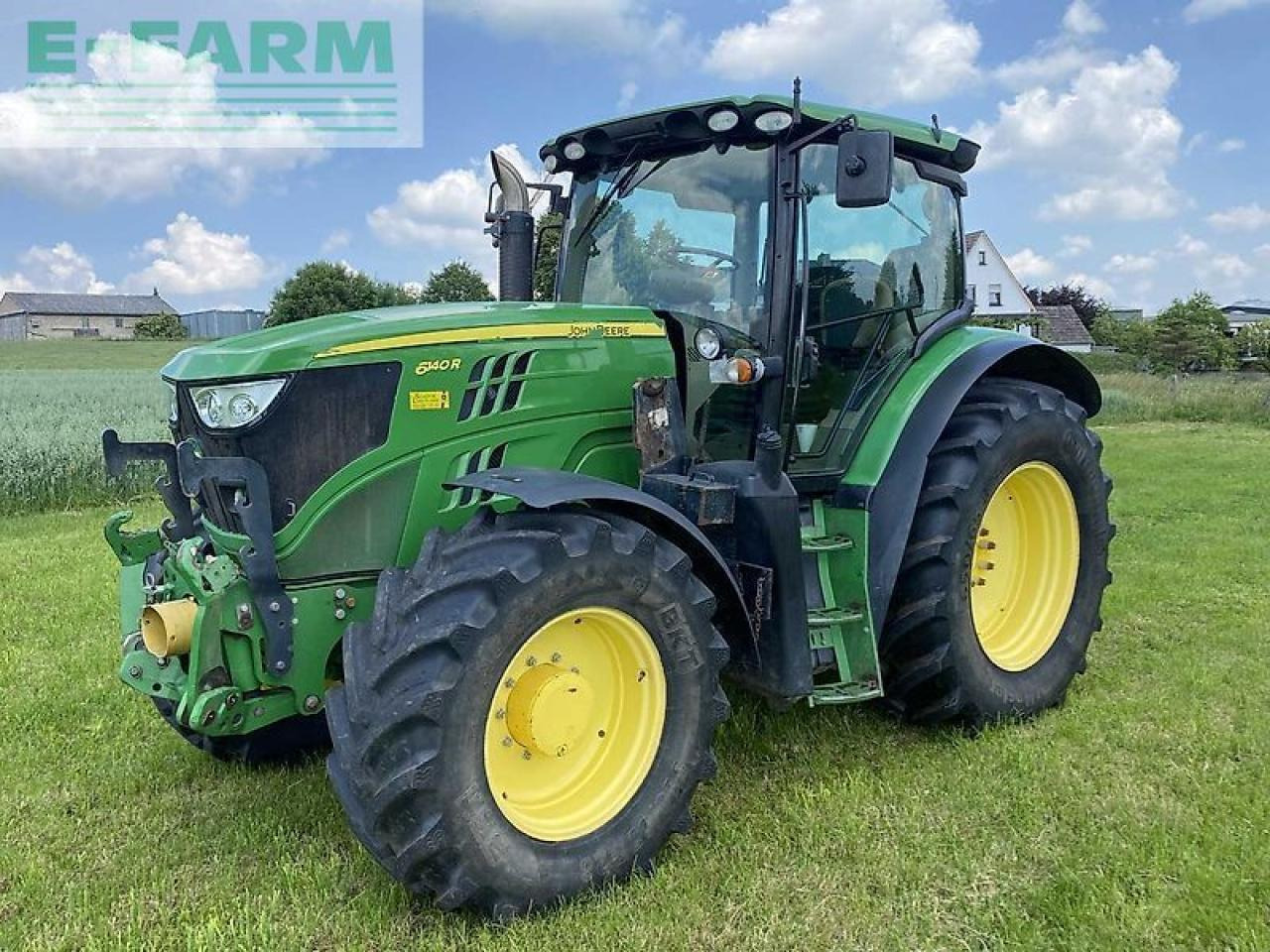 John Deere 6140 r - Traktors: foto 1 John Deere 6140 r - Traktors: foto 1