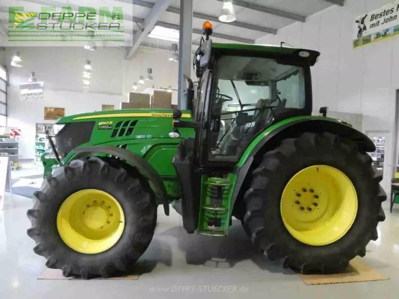 John Deere 6140r - Traktors: foto 2 John Deere 6140r - Traktors: foto 2