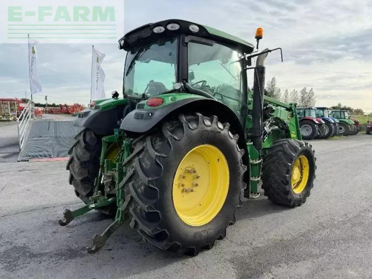 John Deere 6140r - Traktors: foto 4 John Deere 6140r - Traktors: foto 4