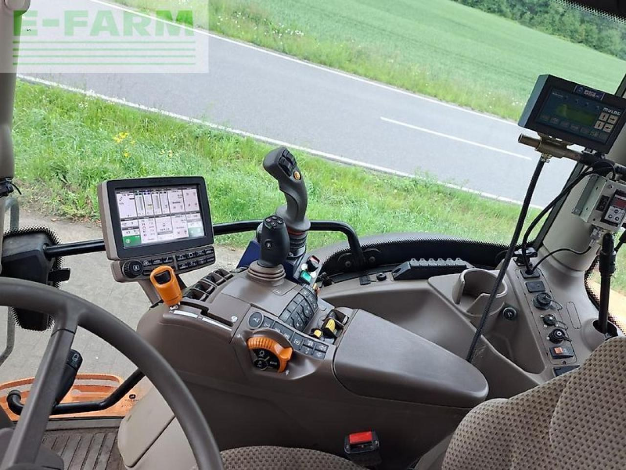 John Deere 6145r - Traktors: foto 5 John Deere 6145r - Traktors: foto 5