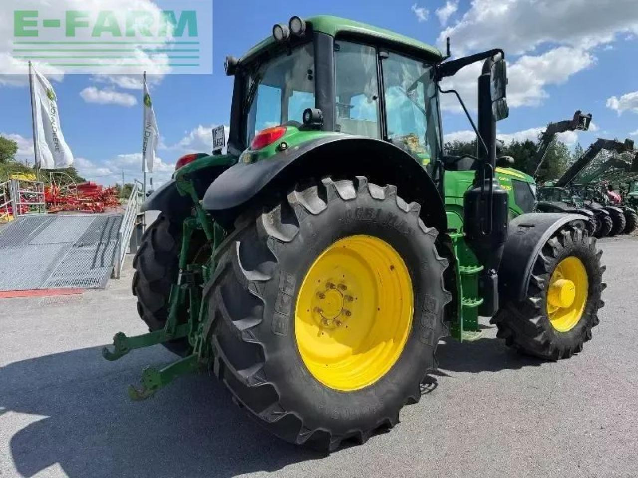 John Deere 6155m - Traktors: foto 4 John Deere 6155m - Traktors: foto 4