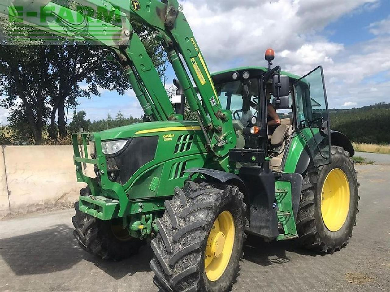 John Deere 6155m - Traktors: foto 1 John Deere 6155m - Traktors: foto 1