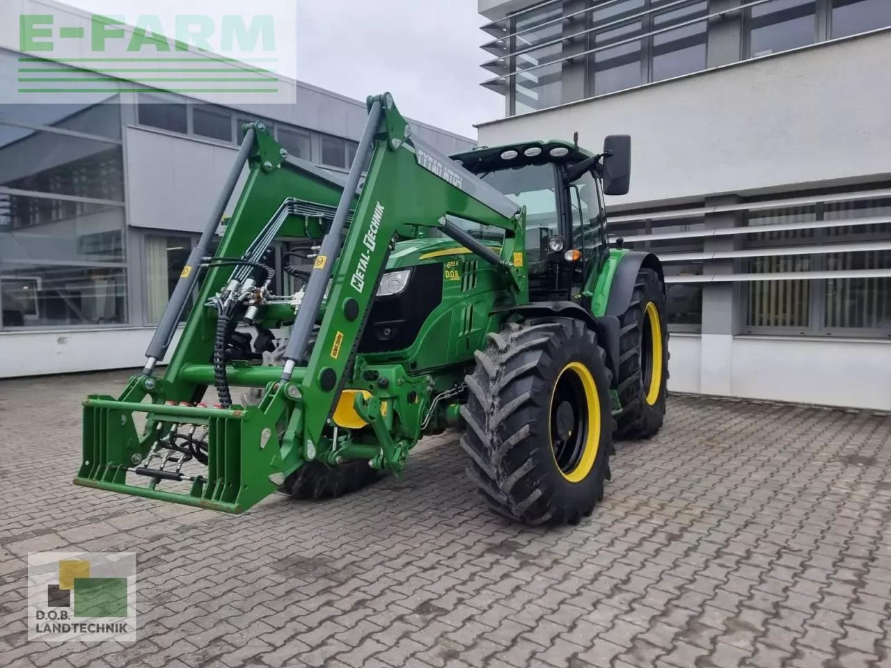 John Deere 6155r - Traktors: foto 1 John Deere 6155r - Traktors: foto 1