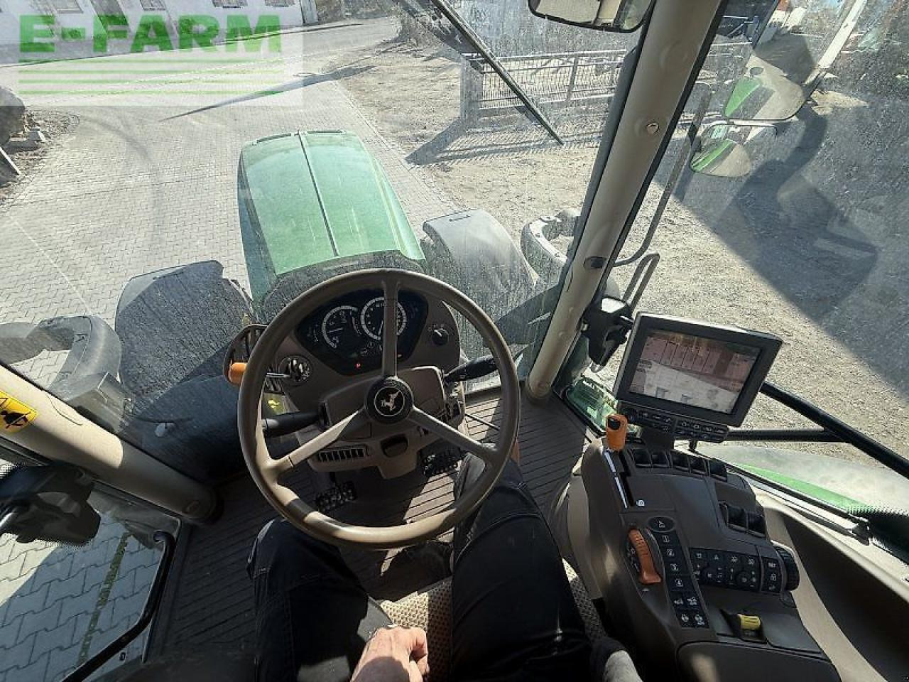 Traktors John Deere 6195r: foto 19
