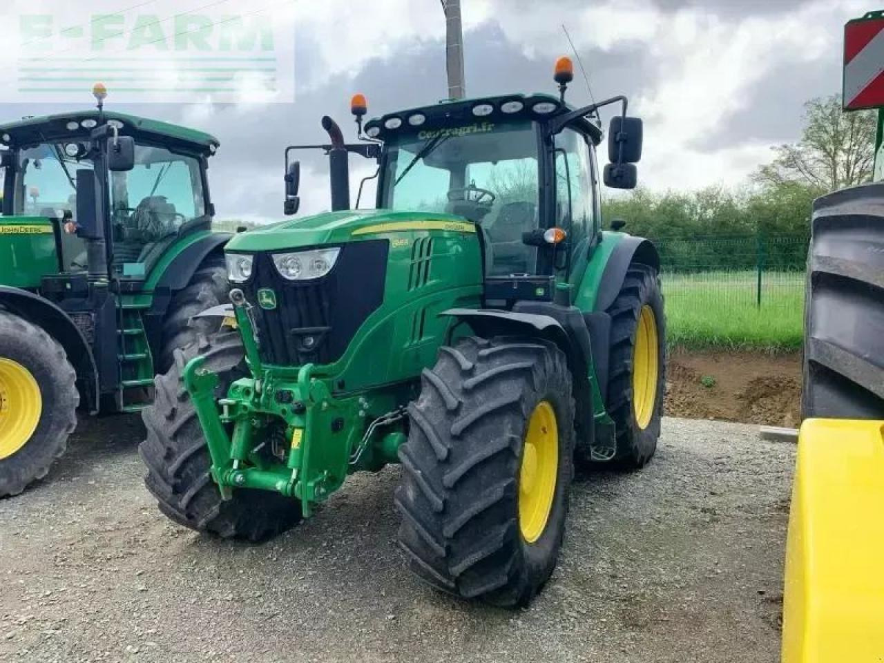 John Deere 6195r - Traktors: foto 1 John Deere 6195r - Traktors: foto 1