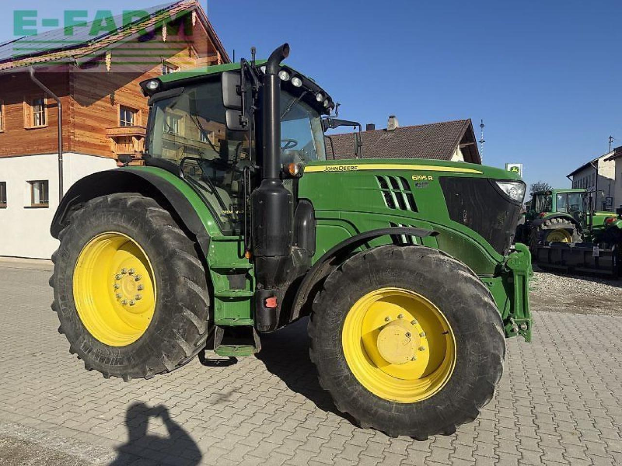 Traktors John Deere 6195r: foto 6