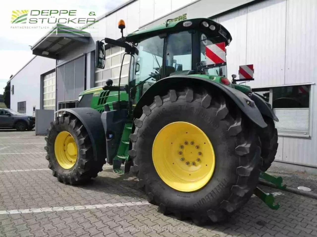 John Deere 6195r - Traktors: foto 3 John Deere 6195r - Traktors: foto 3