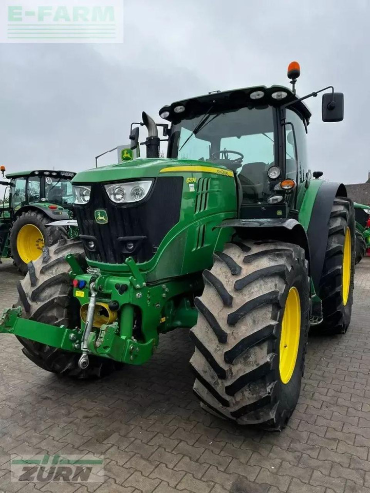 John Deere 6210r - Traktors: foto 1 John Deere 6210r - Traktors: foto 1