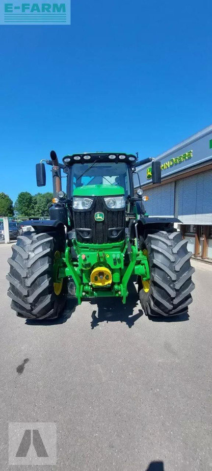 John Deere 6215r - Traktors: foto 3 John Deere 6215r - Traktors: foto 3
