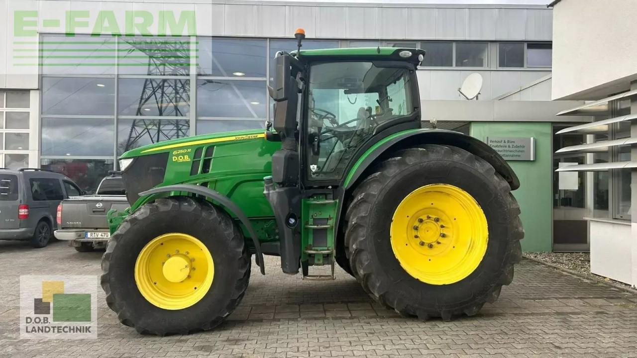 John Deere 6250r 6250 r - Traktors: foto 3 John Deere 6250r 6250 r - Traktors: foto 3