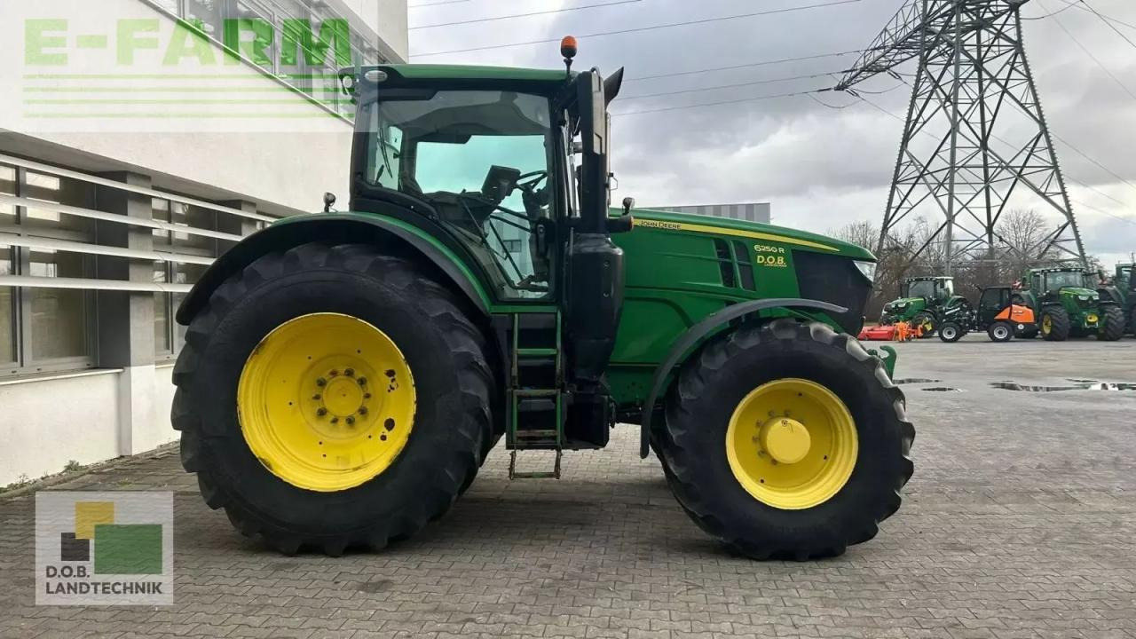 John Deere 6250r 6250 r - Traktors: foto 5 John Deere 6250r 6250 r - Traktors: foto 5
