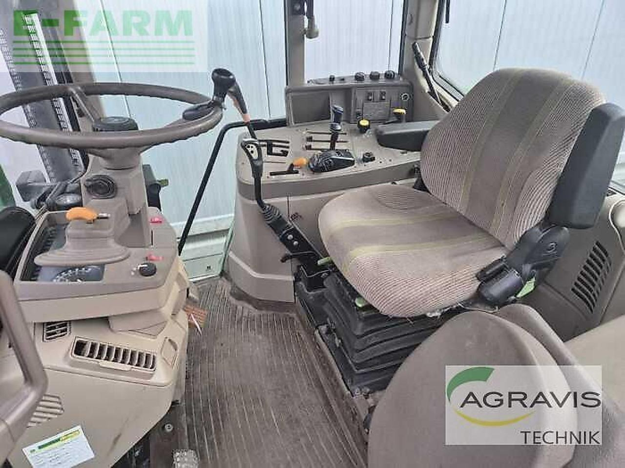 Traktors John Deere 6330: foto 7