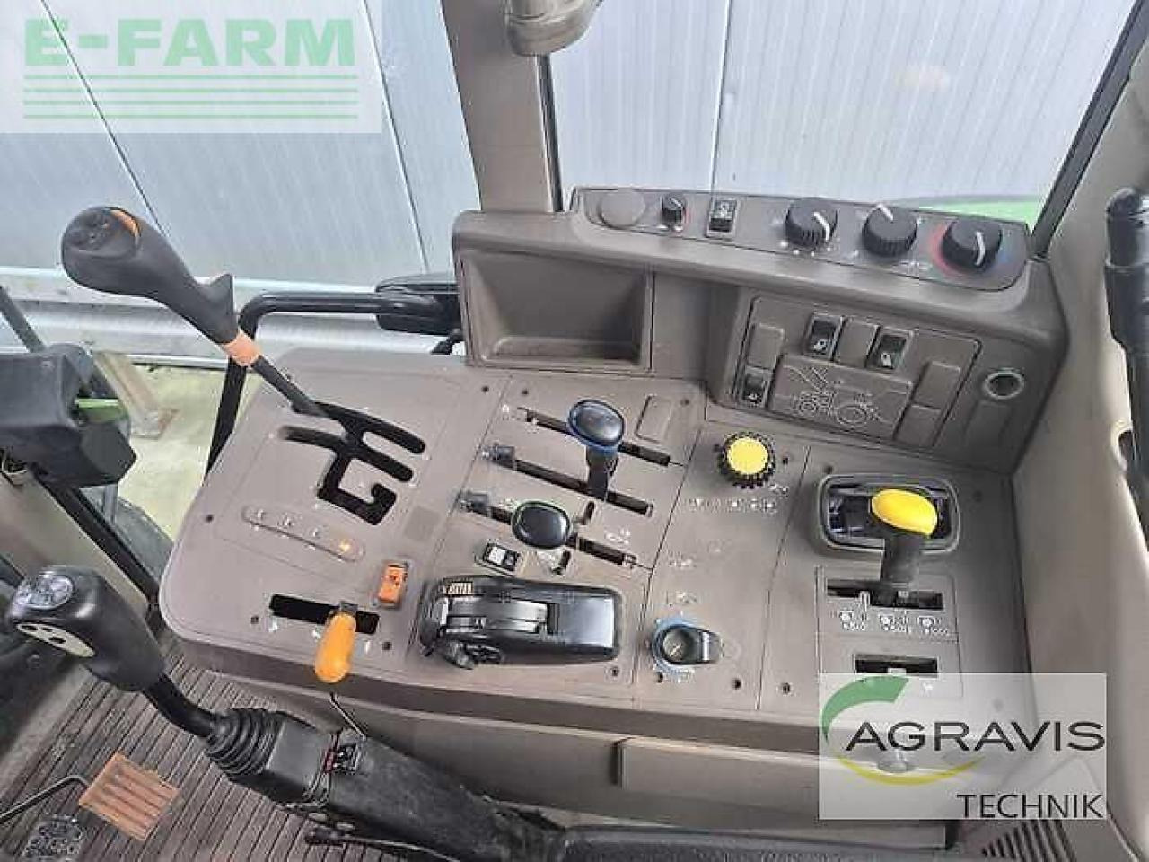 Traktors John Deere 6330: foto 9