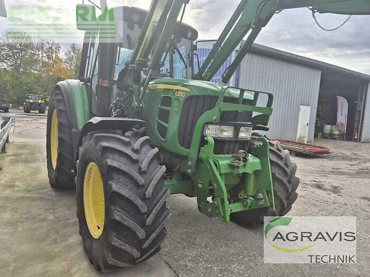 John Deere 6330 - Traktors: foto 3 John Deere 6330 - Traktors: foto 3