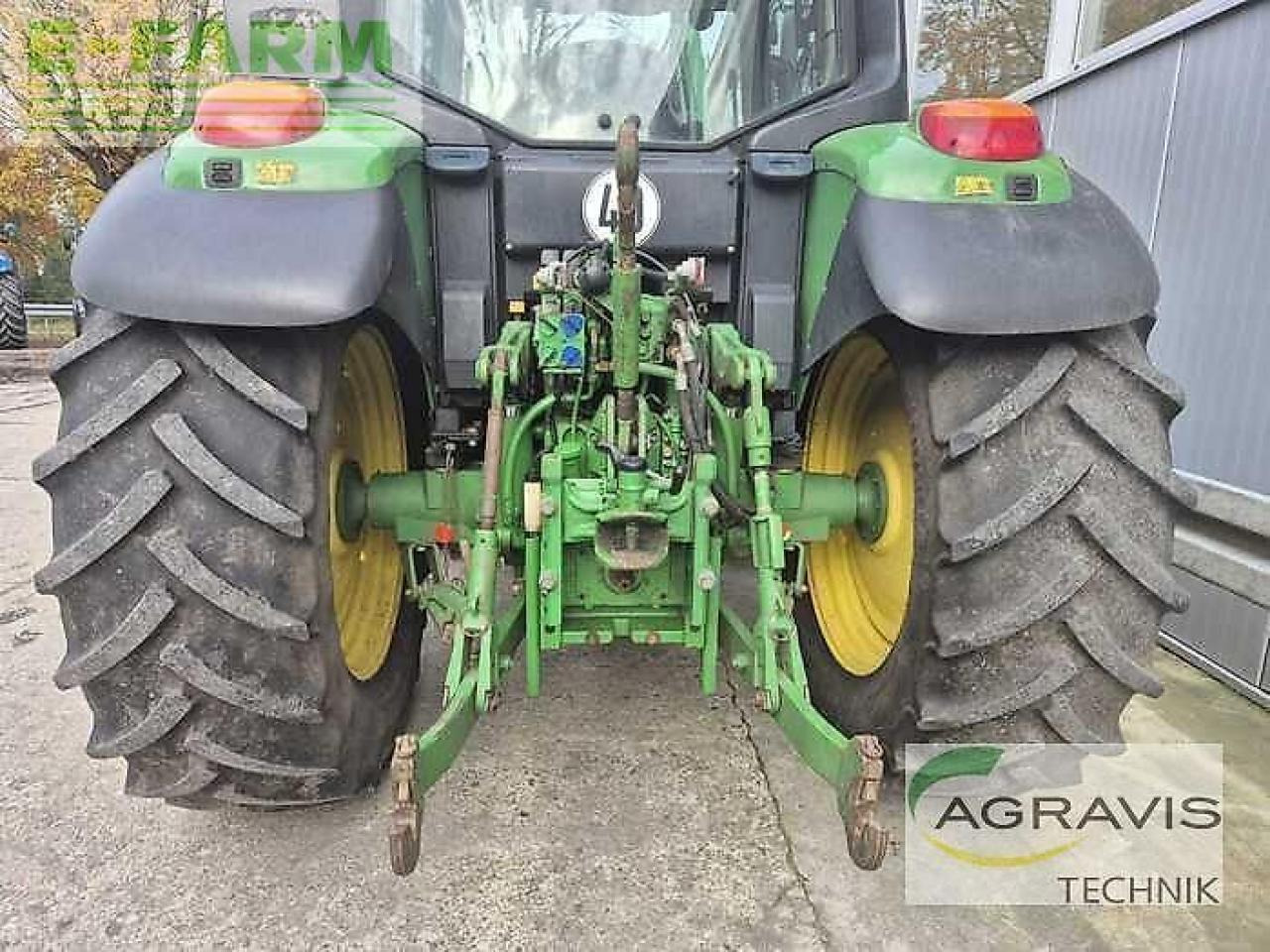 John Deere 6330 - Traktors: foto 5 John Deere 6330 - Traktors: foto 5