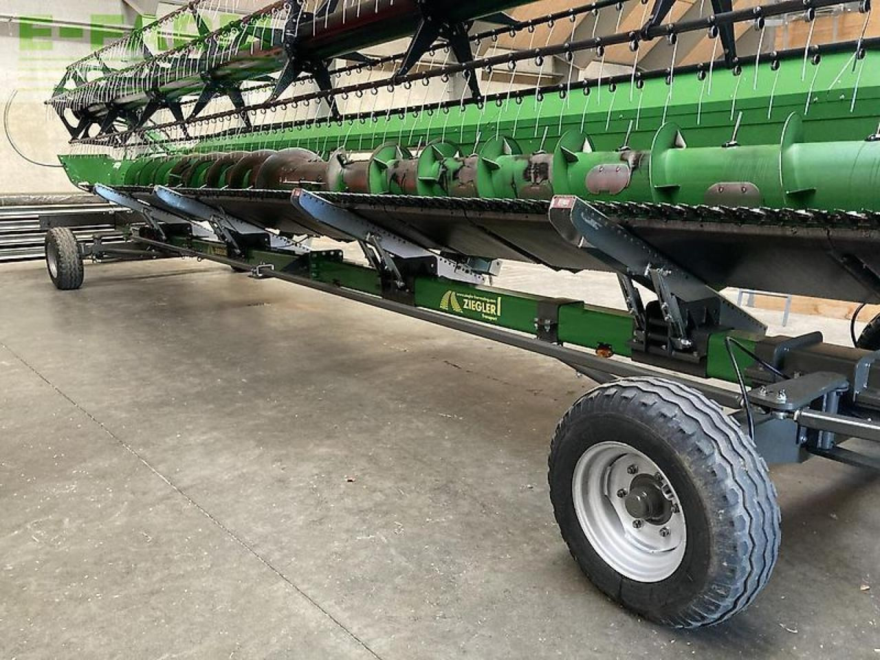 Lopbarības kombaina papildaprīkojums John Deere 635r: foto 6