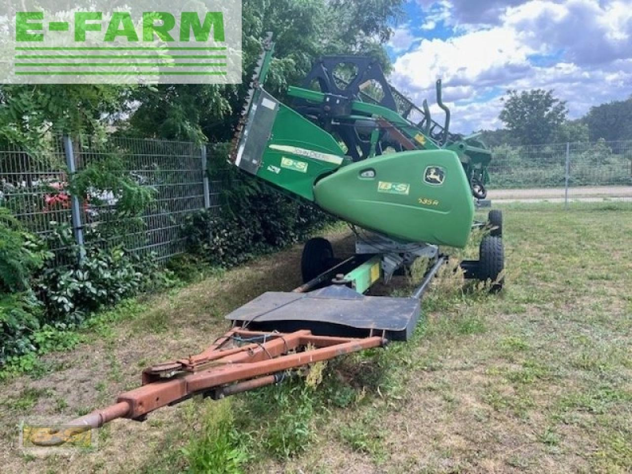 John Deere 635r inkl. rapsvorsatz und wagen - Labības heders: foto 1 John Deere 635r inkl. rapsvorsatz und wagen - Labības heders: foto 1