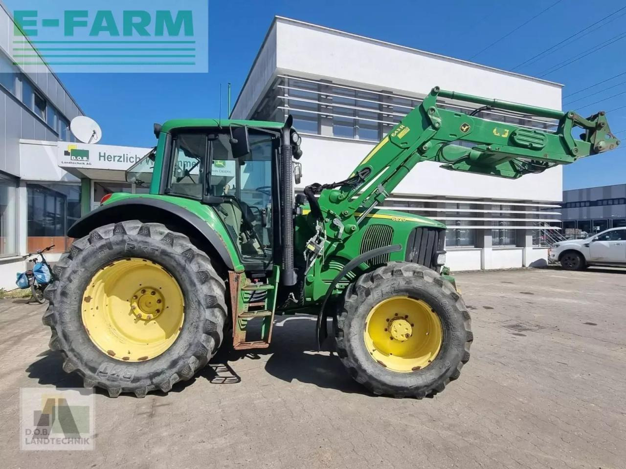 John Deere 6820 - Traktors: foto 4 John Deere 6820 - Traktors: foto 4