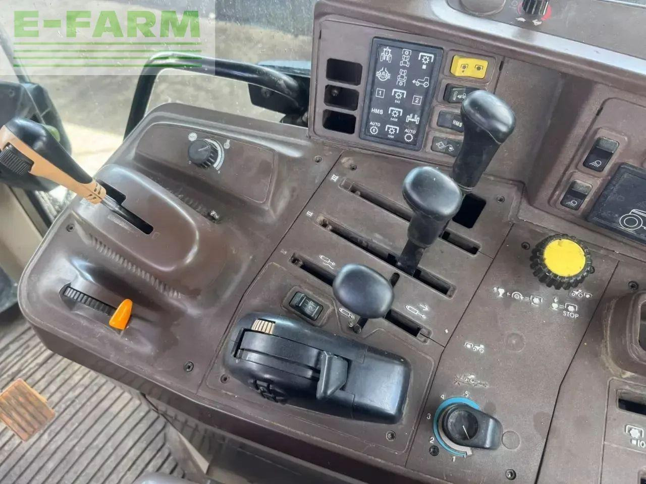 John Deere 6820 - Traktors: foto 3 John Deere 6820 - Traktors: foto 3