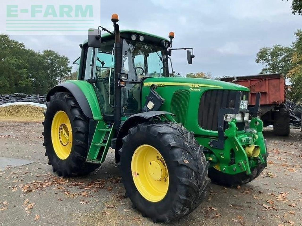 John Deere 6820 premium - Traktors: foto 3 John Deere 6820 premium - Traktors: foto 3
