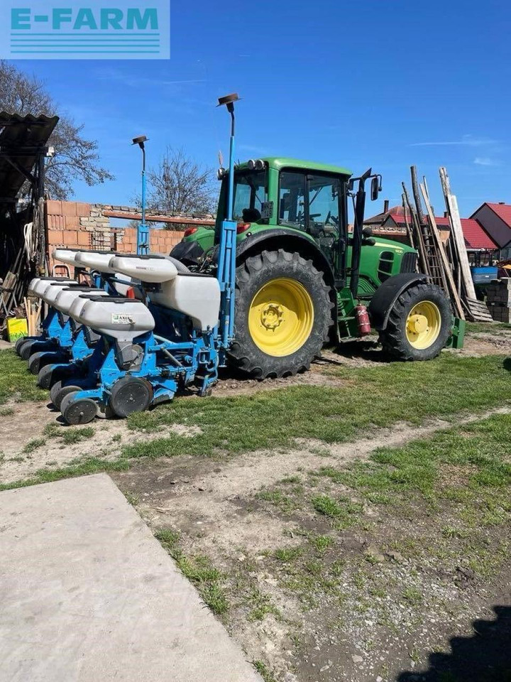John Deere 6830 Premium - Traktors: foto 2 John Deere 6830 Premium - Traktors: foto 2