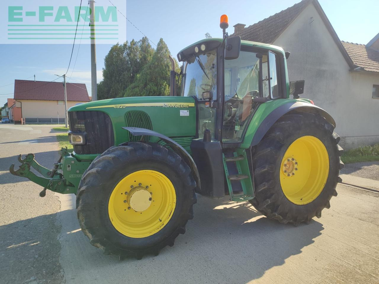 John Deere 6920 - Traktors: foto 1 John Deere 6920 - Traktors: foto 1
