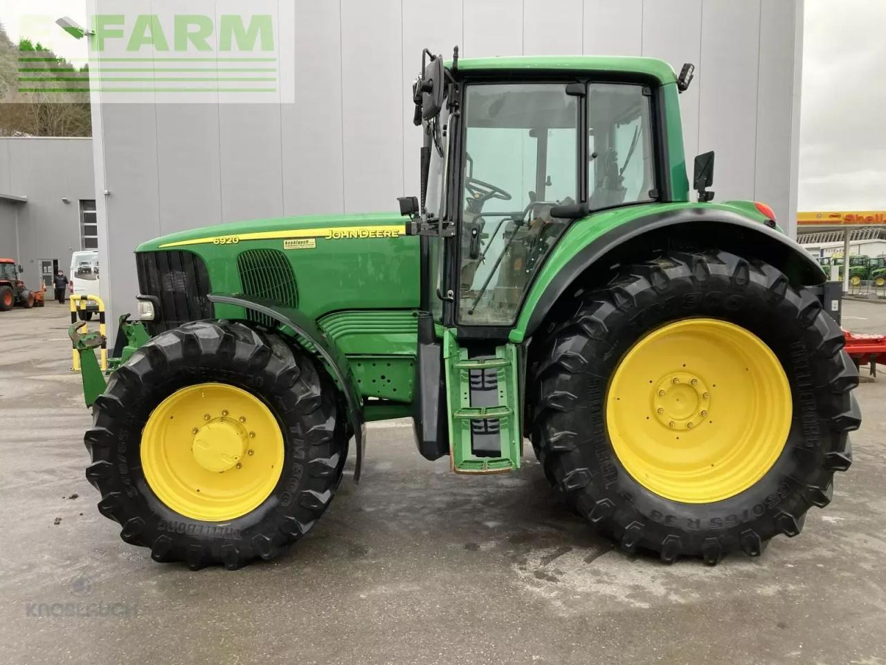John Deere 6920 premium - Traktors: foto 2 John Deere 6920 premium - Traktors: foto 2