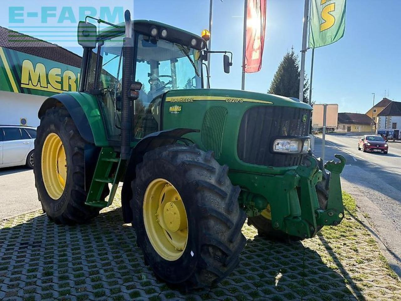 John Deere 6920 s - Traktors: foto 1 John Deere 6920 s - Traktors: foto 1