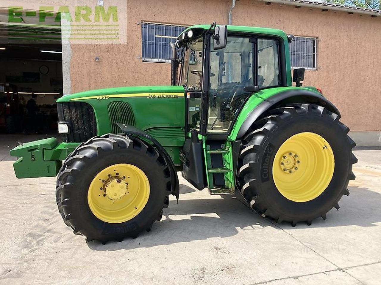John Deere 6920 s *auto quad* - Traktors: foto 2 John Deere 6920 s *auto quad* - Traktors: foto 2