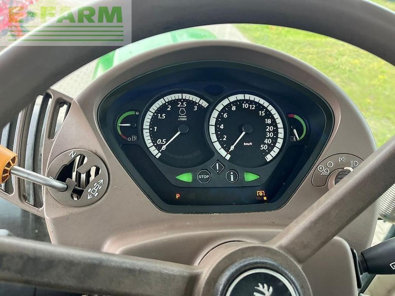 Traktors John Deere 6930 premium: foto 12 Traktors John Deere 6930 premium: foto 12