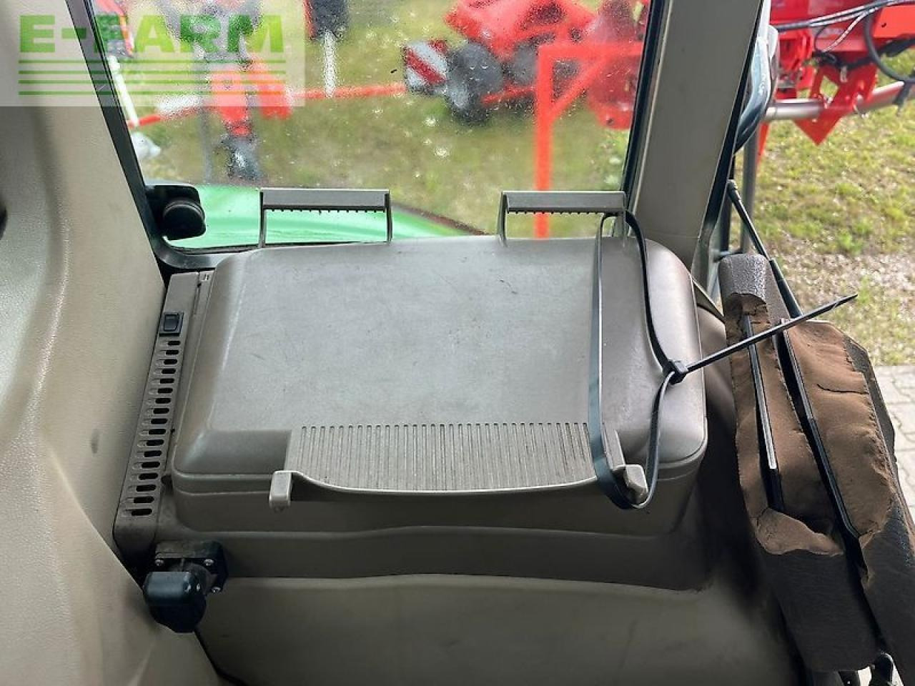 Traktors John Deere 6930 premium: foto 16 Traktors John Deere 6930 premium: foto 16