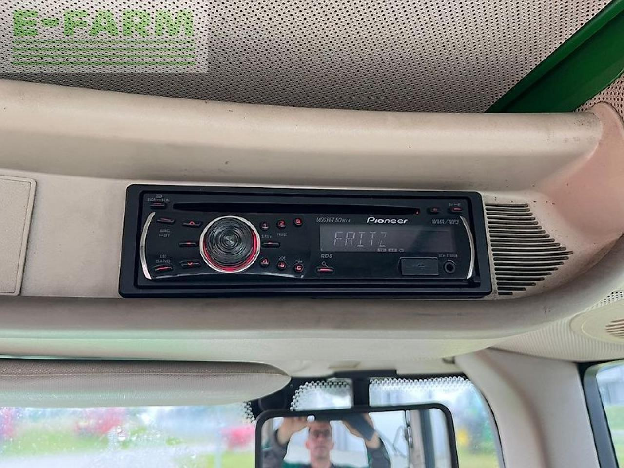 Traktors John Deere 6930 premium: foto 13 Traktors John Deere 6930 premium: foto 13