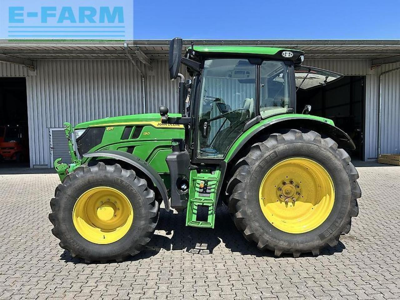 John Deere 6r 130 - Traktors: foto 1 John Deere 6r 130 - Traktors: foto 1