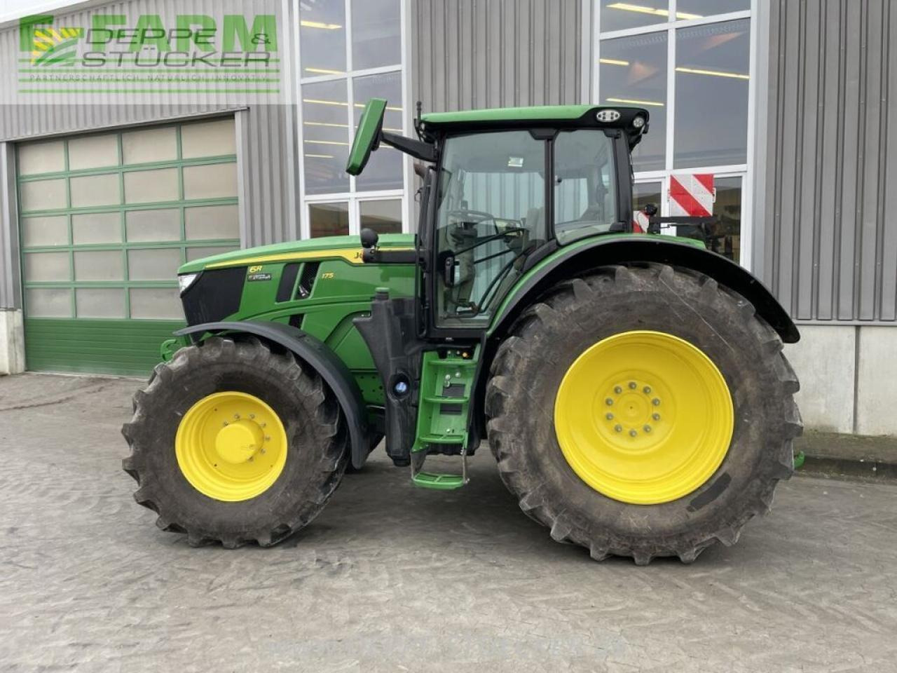 Traktors John Deere 6r 175: foto 6