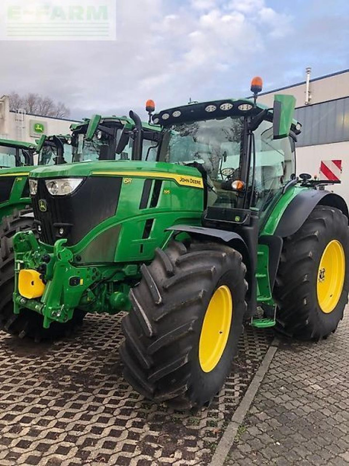 John Deere 6r 195 - Traktors: foto 1 John Deere 6r 195 - Traktors: foto 1
