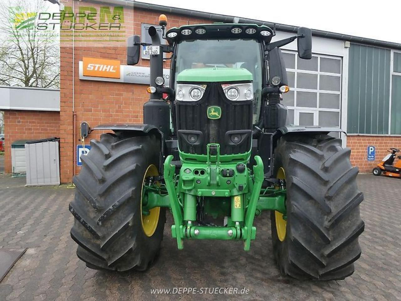 John Deere 6r 230 - Traktors: foto 2 John Deere 6r 230 - Traktors: foto 2